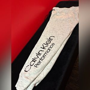 Calvin Klien sweat pants. Size S.